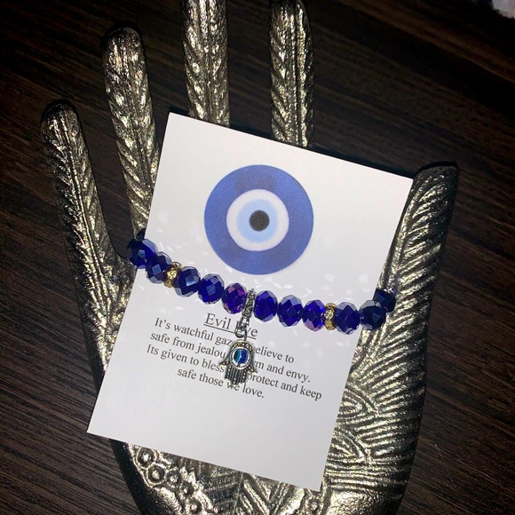 Purple bead evil eye bracelet - Picture 3 of 4